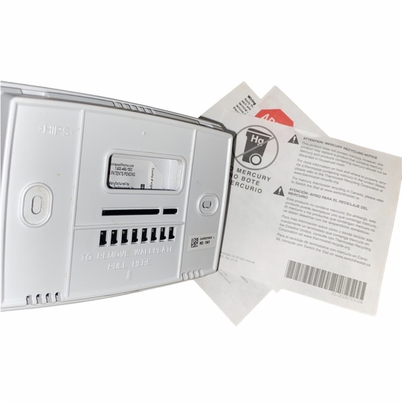 RH221B 1 week programmable thermostat new in box - Picture 5 of 7